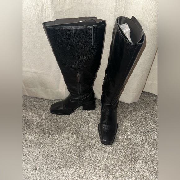 Sangeti Extra Wide Calf Boot - Picture 2 of 5